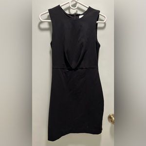 A new day size 2 black sleeveless knee length round neckline sheathed dress